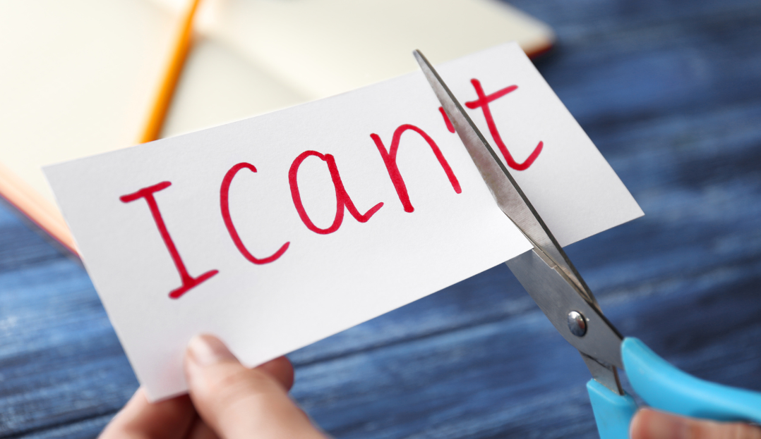 Osoba ustaje nakon pada – simbol rezanja neuspjeha kao koraka prema uspjehu